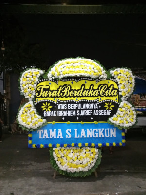 Papan Bunga Duka di Perhentianmarpoyan